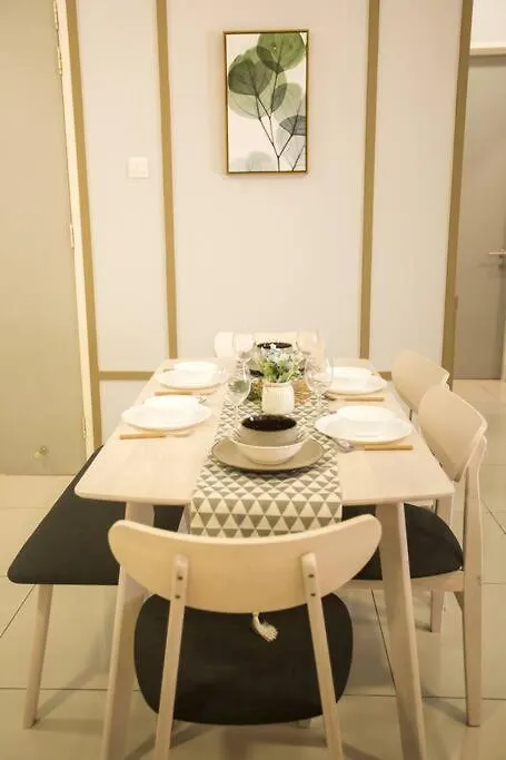 Apartment New Skysuites Lovely 2 Bedroom 4-6Pax Johor Bahru Malaysia